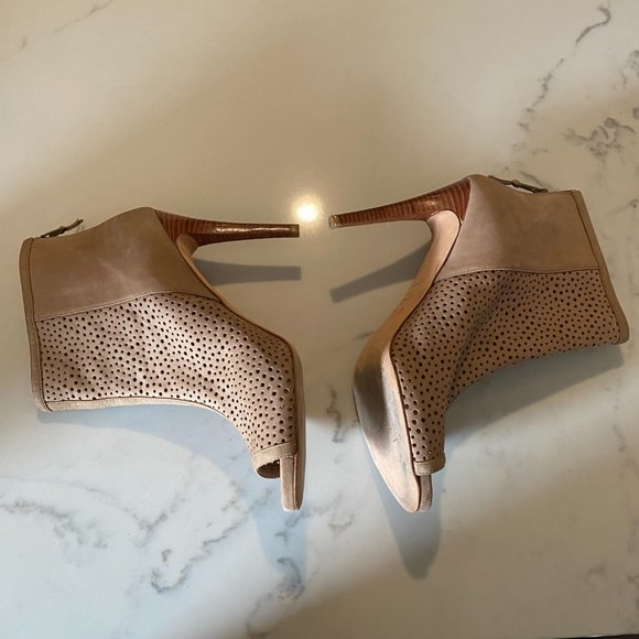 stuart weitzman perforated open toe booties - Picture 3 of 7